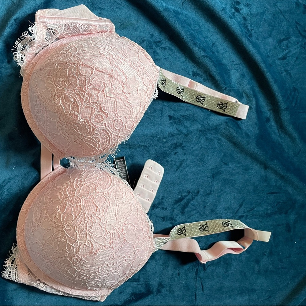 Victoria's Secret Pink Lace Bra Intimates & Sleepwear